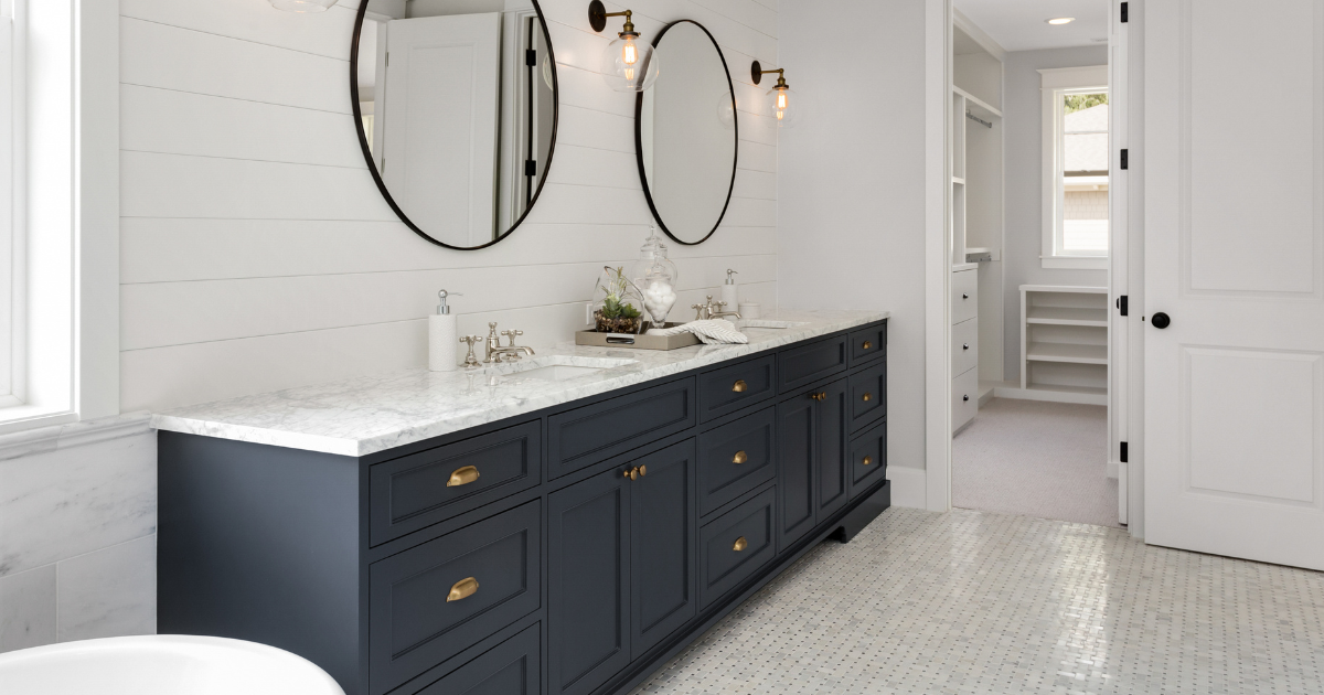 Bathroom, clean and sanitized after a cleaning service done by experts Bathroom, clean and sanitized after a cleaning service done by experts