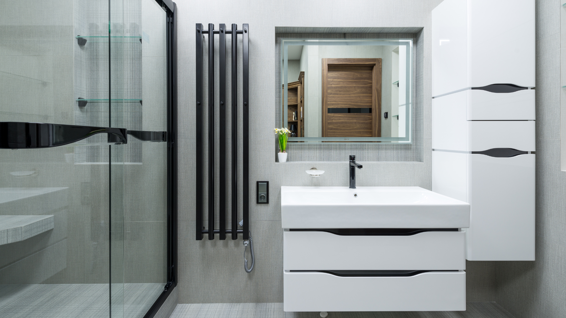 Bathroom after a deep cleaning