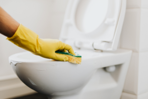 The Ultimate Weekly House Cleaning Schedule (Free Checklist Included)