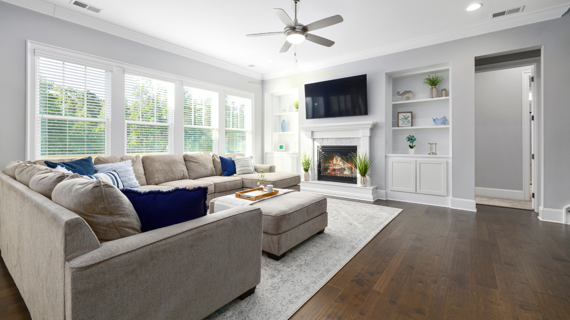 Living room, cleaned and comfortable